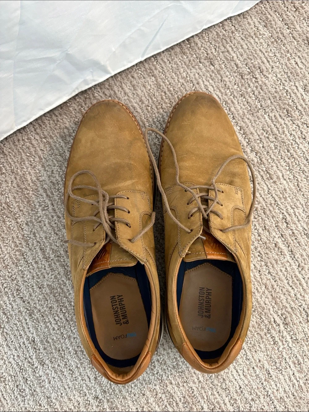 Johnston & Murphy lightweight flexible
